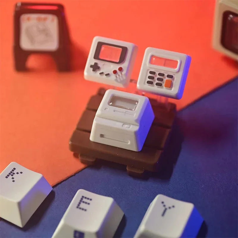 K-04 Tastatur-Tastenkappen, 3-in-1, für mechanische, klassische Retro-Tastatur, niedlicher transparenter Schlüsselkappen-Anzug, niedlicher Knopf, personalisierte Tastenkappen